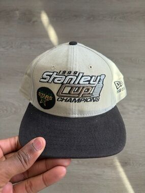 Vintage New Era 1999 Stanley Cup Champions Beige and Black Hat